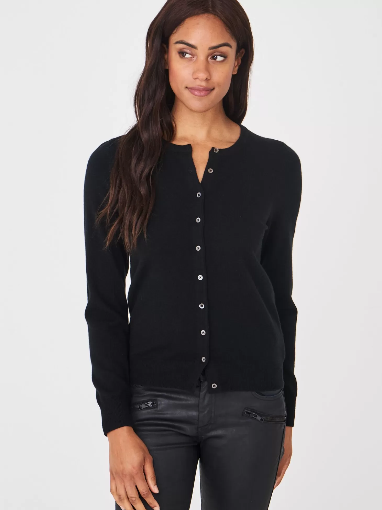 REPEAT cashmere Cardigan Classique A Col Rond En Cachemire Biologique Black Best