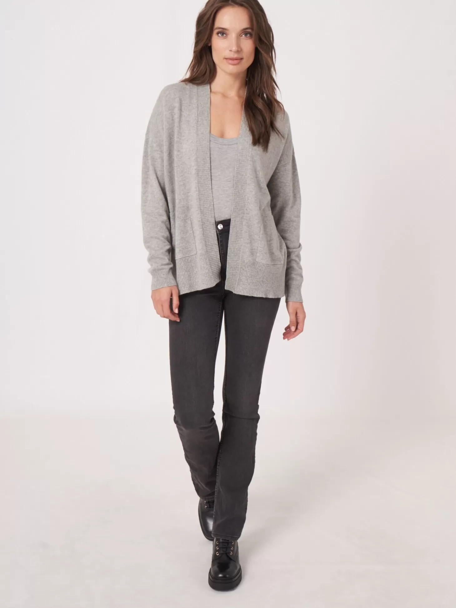 REPEAT cashmere Cardigan Ouvert En Cachemire Et Soie Melanges Avec Poches Sur Le Devant Silver Grey Best