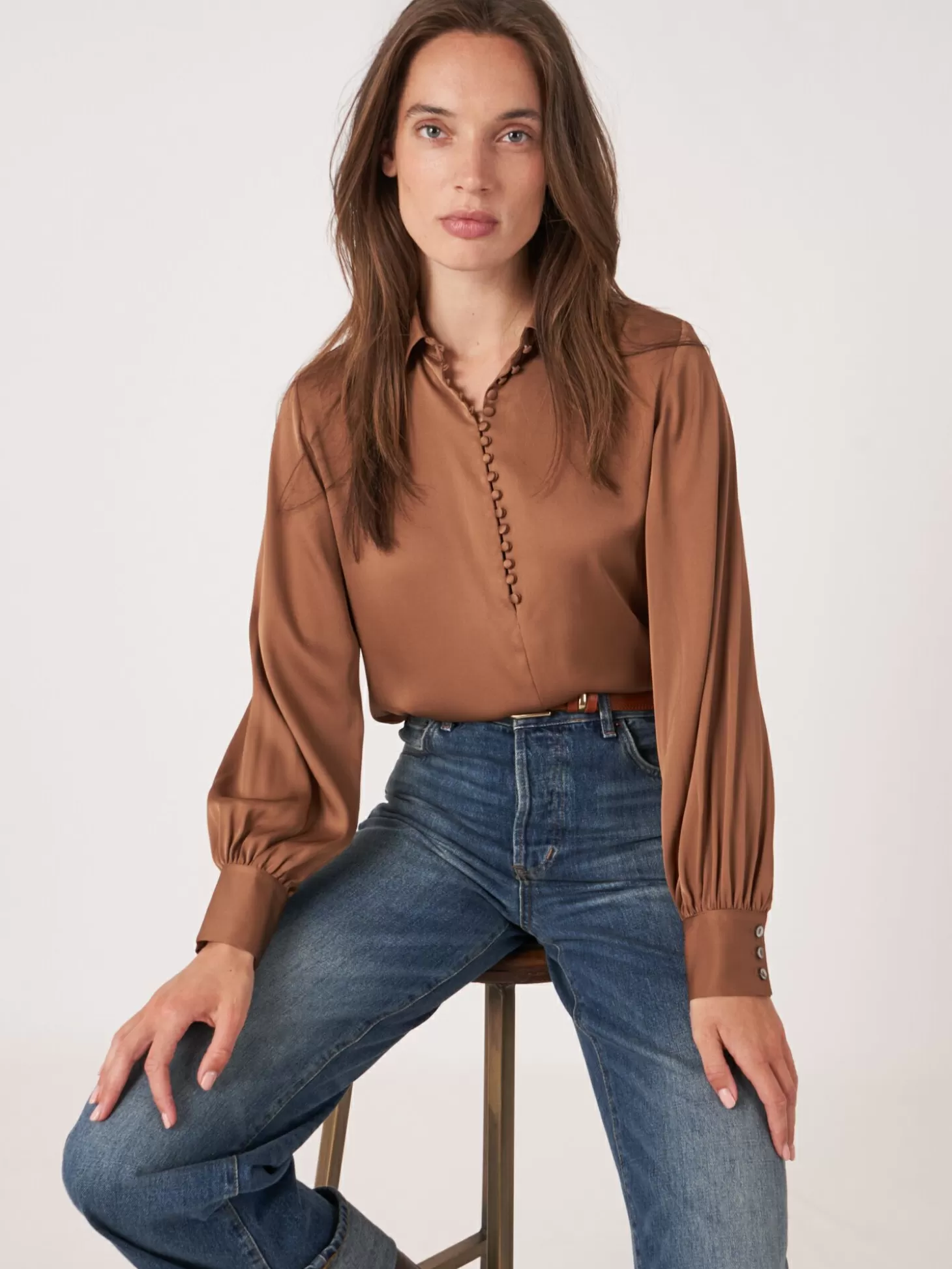 REPEAT cashmere Chemise En Soie Avec Fermeture A Boutons Recouverts De Tissus Hazel Cheap