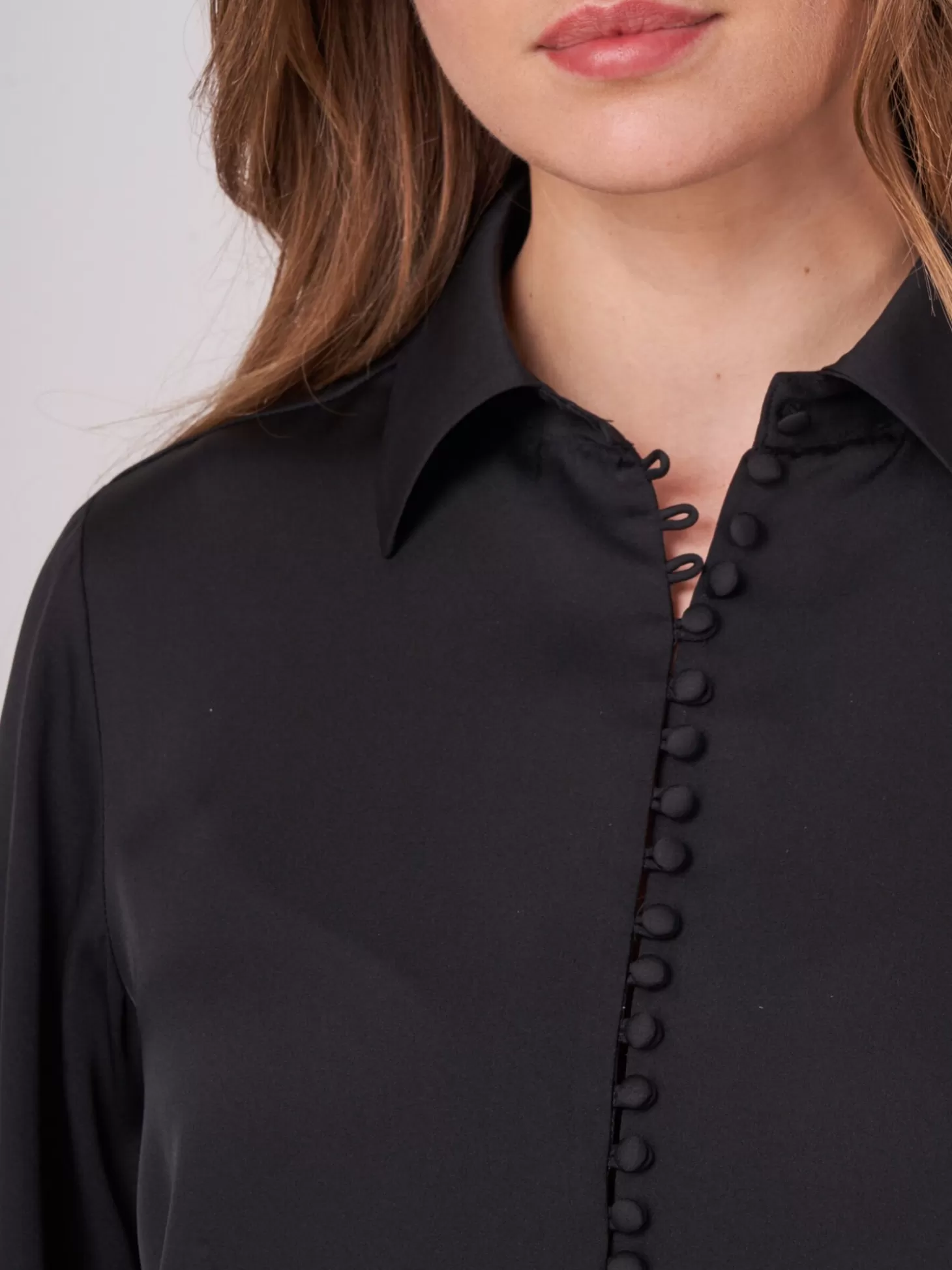 REPEAT cashmere Chemise En Soie Avec Fermeture A Boutons Recouverts De Tissus Black Flash Sale