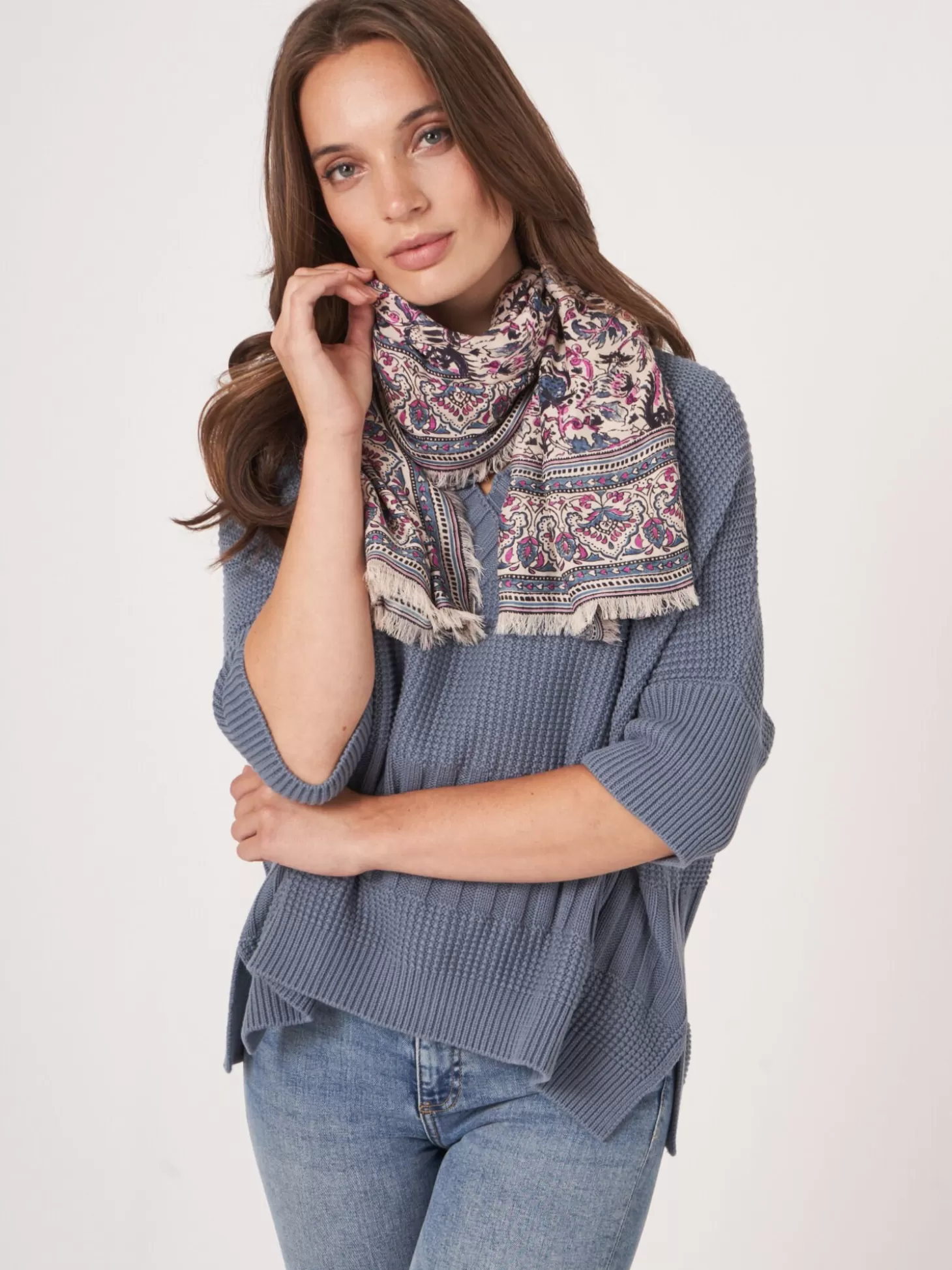 REPEAT cashmere Echarpe Carree En Modal Cachemire Avec Imprime Floral Blossom Store