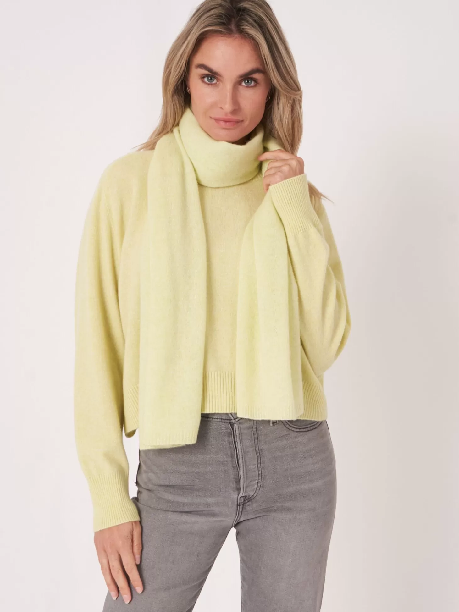 REPEAT cashmere Echarpe Classique En Cachemire Biologique Soda Hot