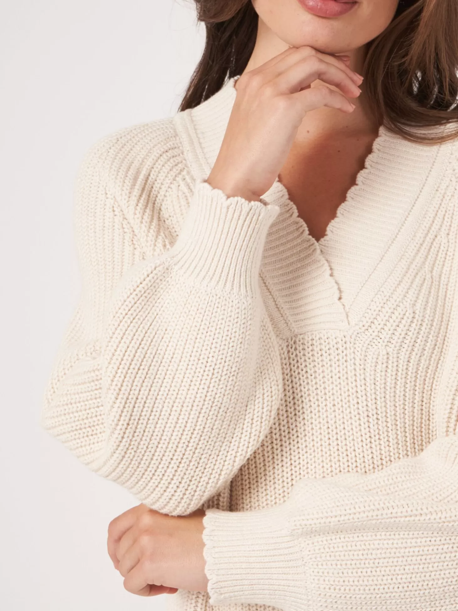 REPEAT cashmere Pull A Col En V Cotele Avec Bord Festonne Ivory Best Sale