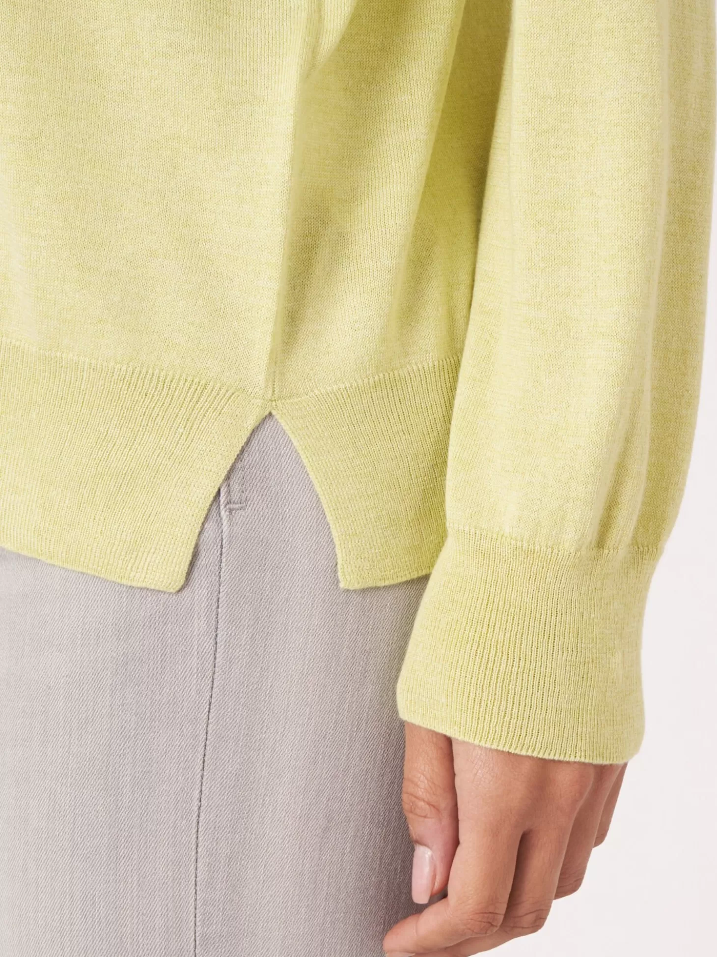 REPEAT cashmere Pull A Col En V En Cachemire Et Soie Melanges Soda Store