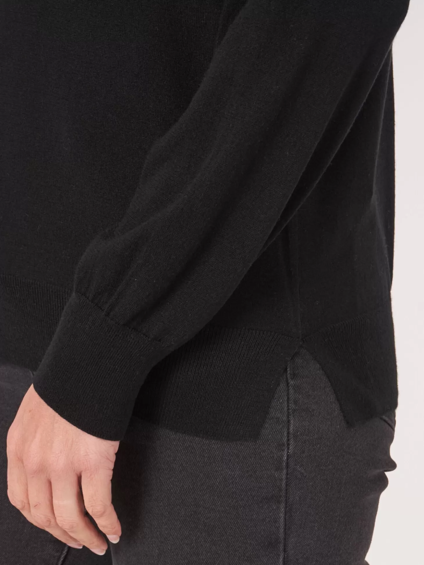 REPEAT cashmere Pull A Col En V En Cachemire Et Soie Melanges Black Outlet