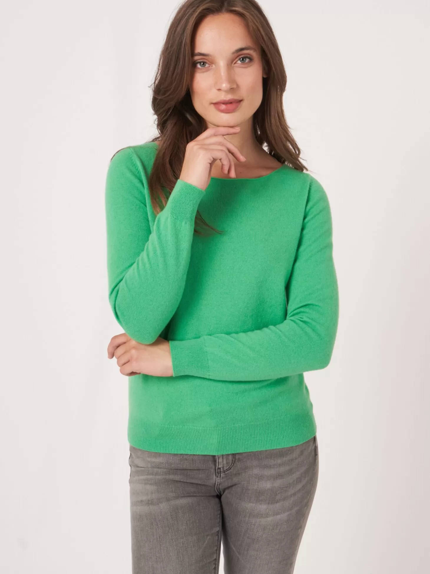 REPEAT cashmere Pull Col Bateau En Cachemire Biologique Basil Fashion