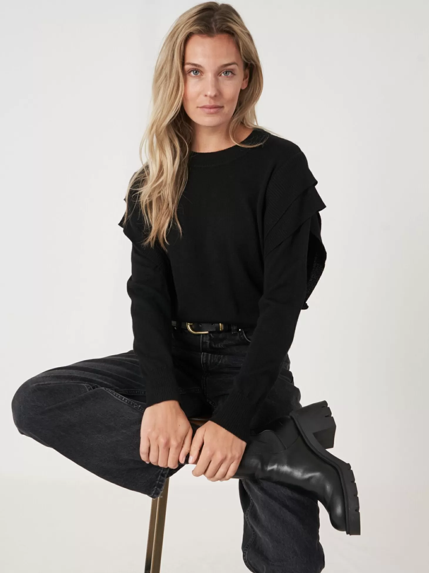 REPEAT cashmere Pull Court En Laine Merinos Avec Details Sur Les Epaules Black Outlet