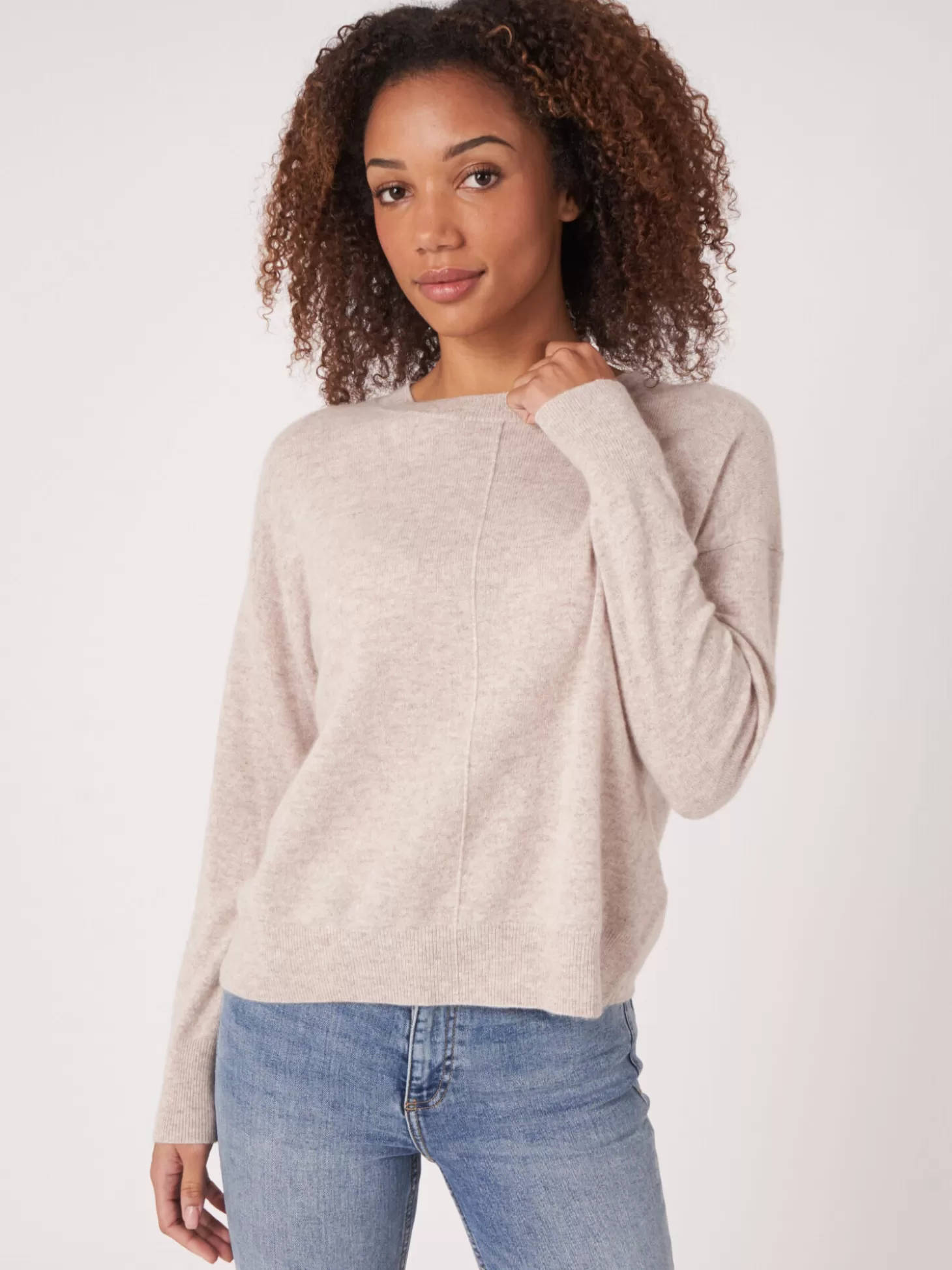 REPEAT cashmere Pull Decontracte Avec Dos Boutonne En Cachemire Biologique Beige Fashion