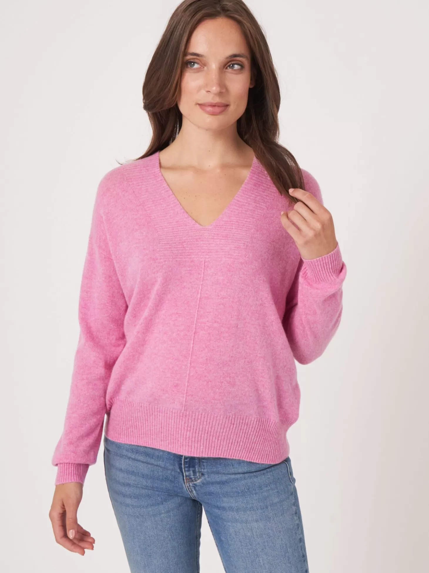 REPEAT cashmere Pull En Cachemire Biologique Avec Col En V Cotele Blossom Best