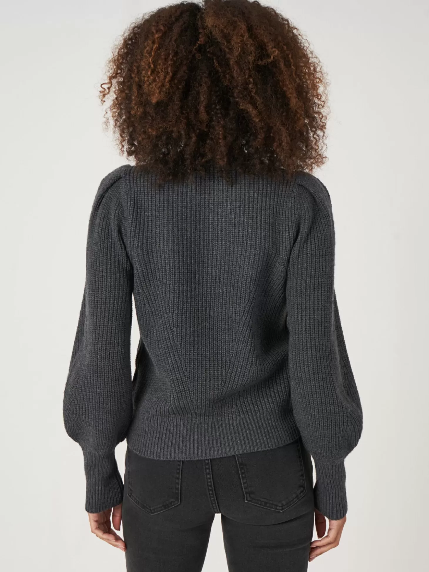 REPEAT cashmere Pull En Maille Cotelee A Details Plisses Aux Epaules En Laine Merinos Dark Grey Shop