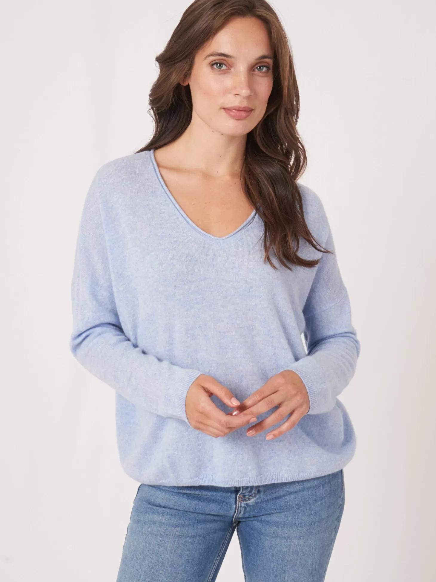 REPEAT cashmere Pull Oversize En Cachemire Biologique A Col En V Sky Best Sale