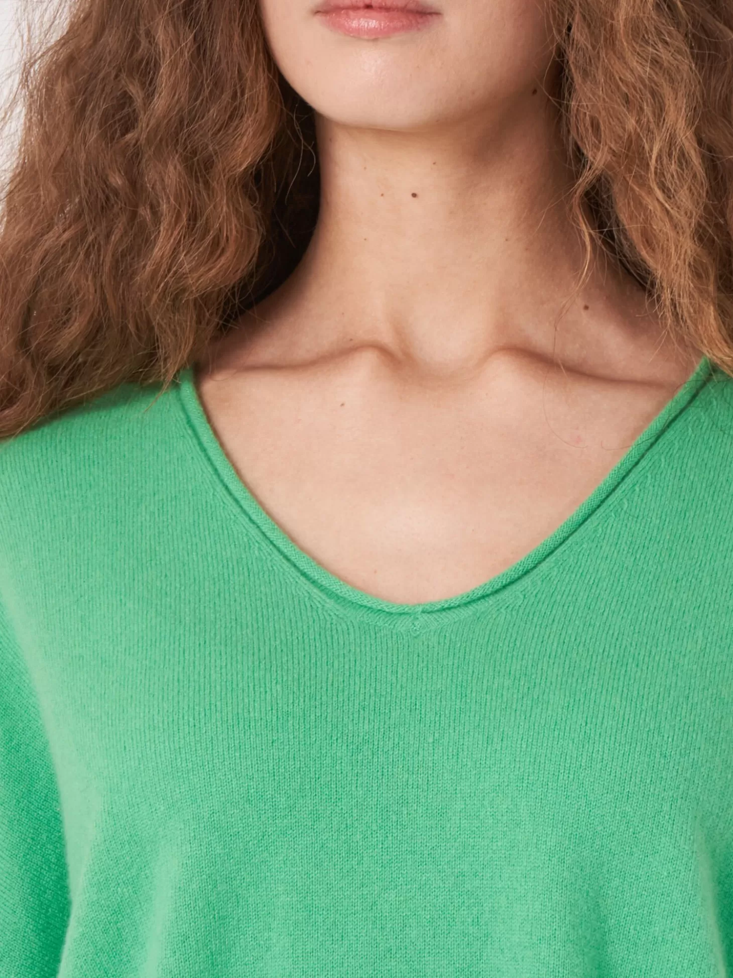 REPEAT cashmere Pull Oversize En Cachemire Biologique A Col En V Basil Fashion