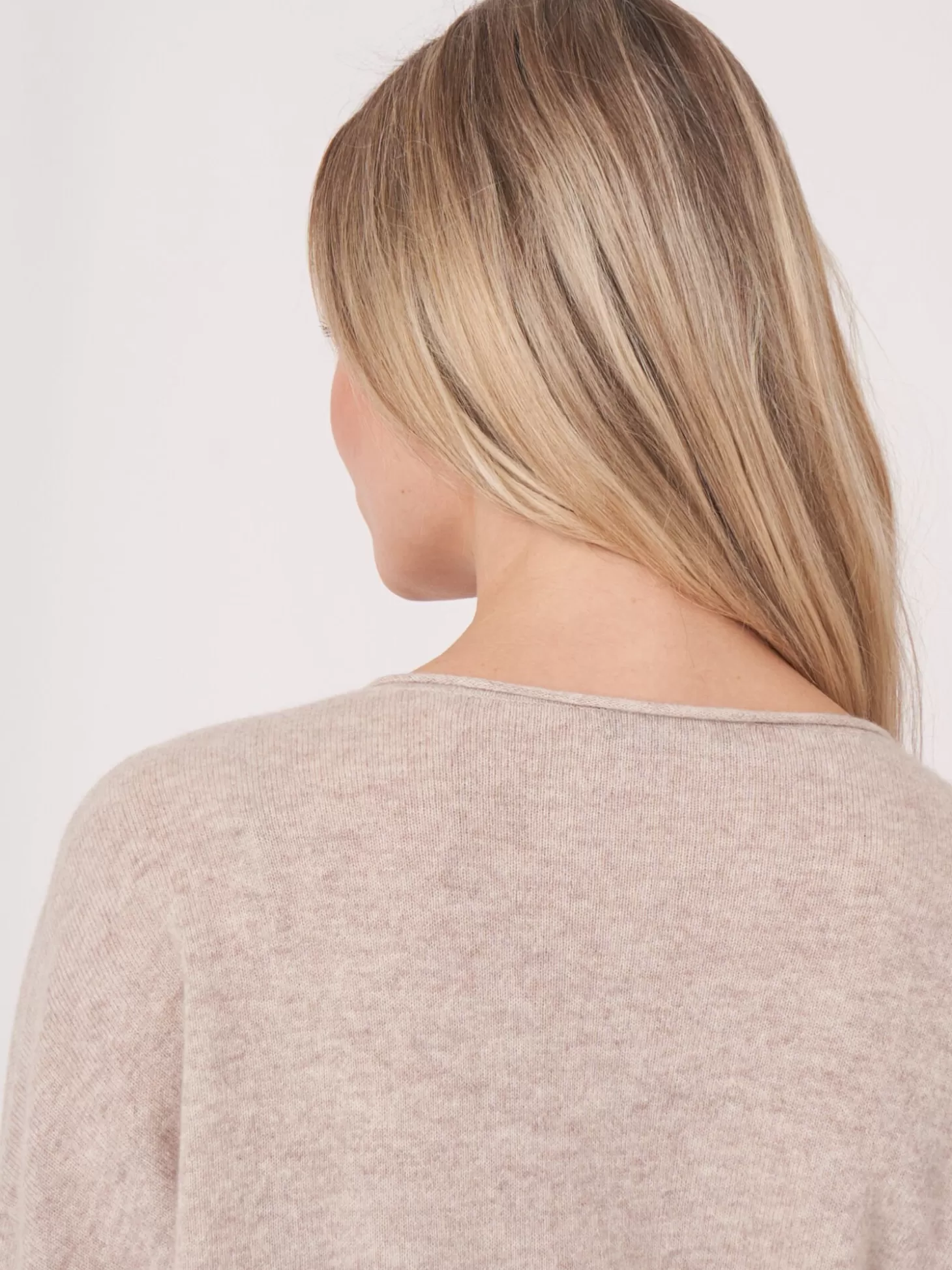 REPEAT cashmere Pull Oversize En Cachemire Biologique A Col En V Beige Outlet