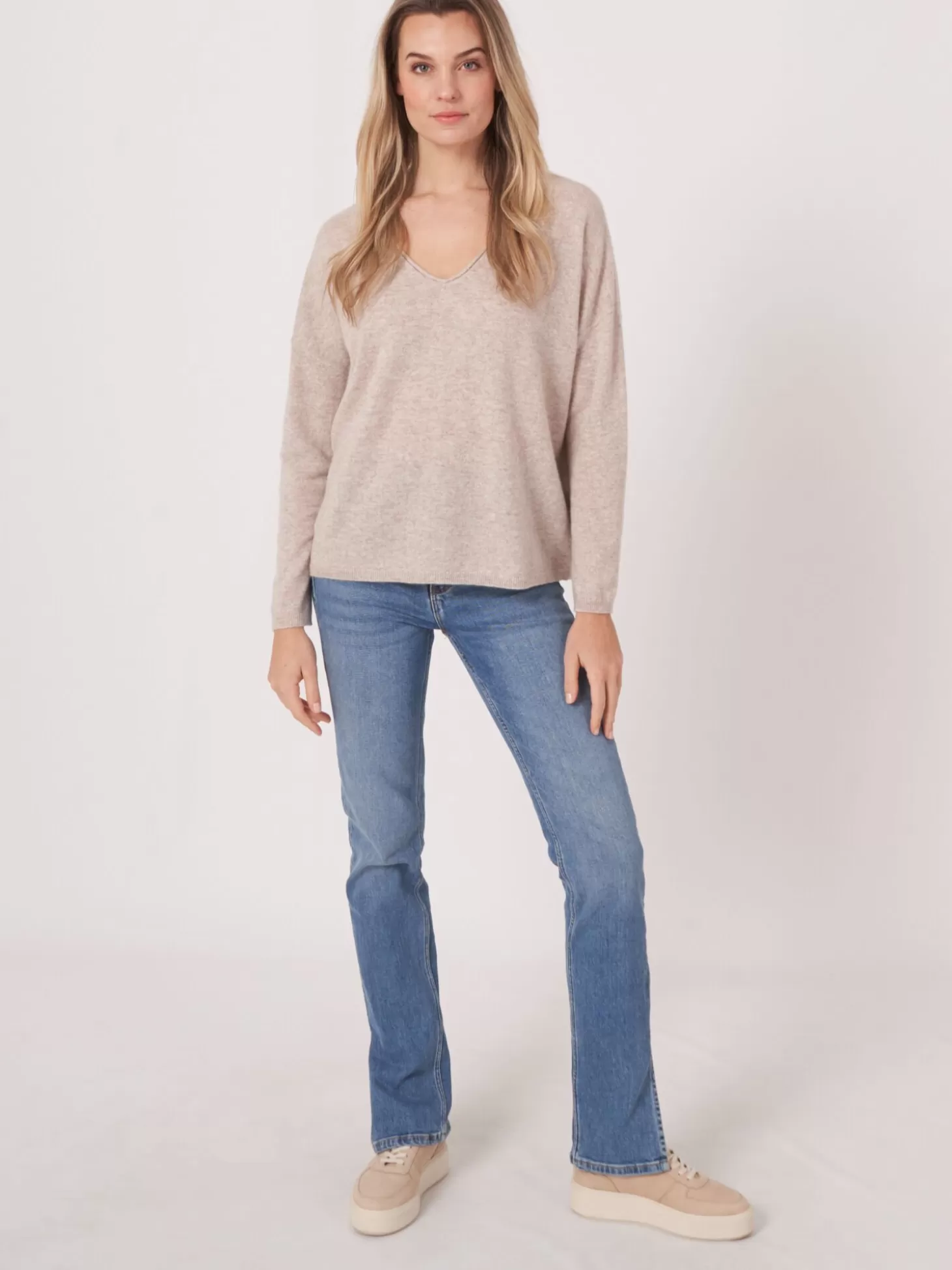 REPEAT cashmere Pull Oversize En Cachemire Biologique A Col En V Beige Outlet