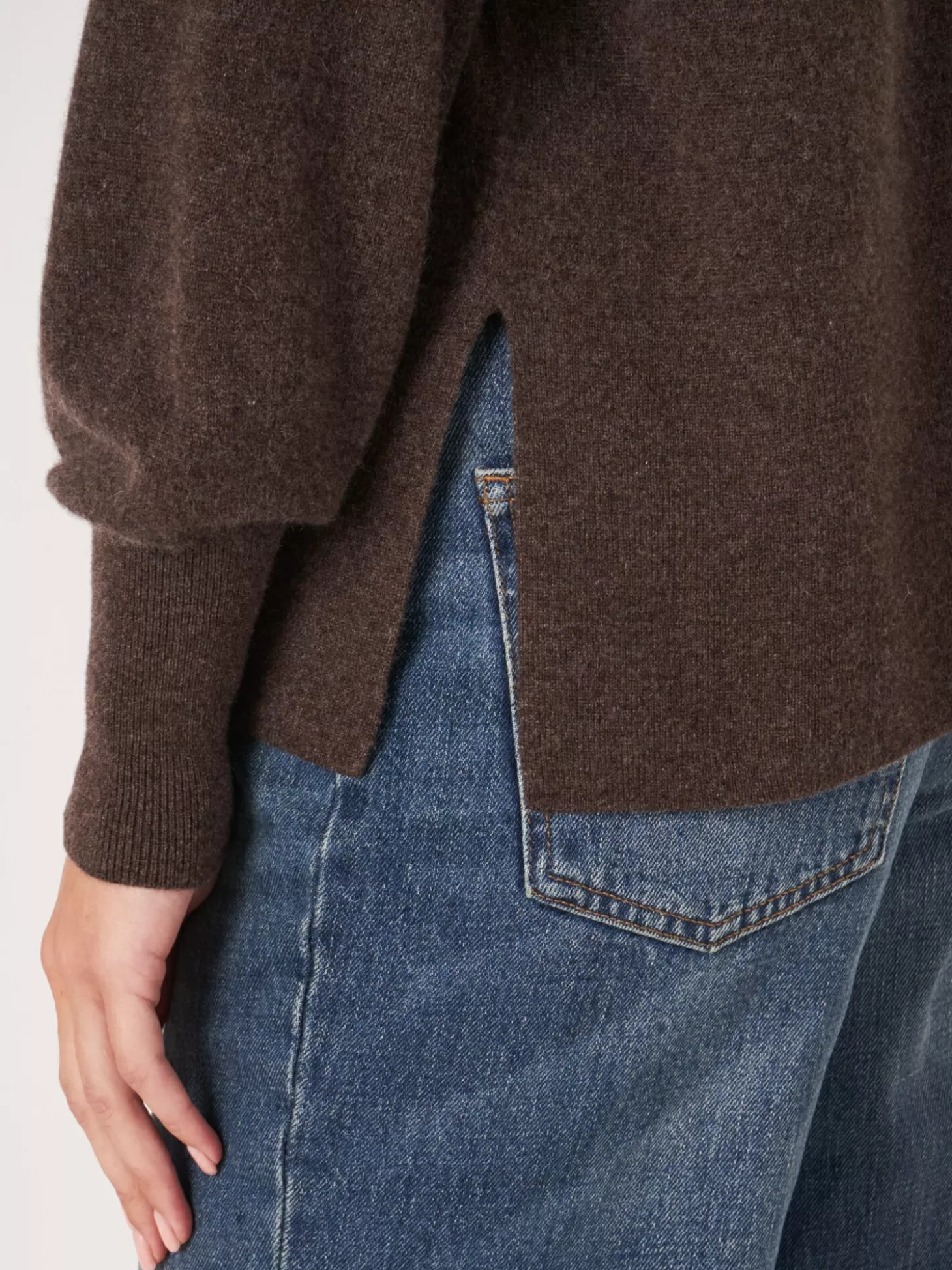 REPEAT cashmere Pull Raglan En Cachemire Avec Ourlet Cotele Et Fente Laterale Chocolate Flash Sale