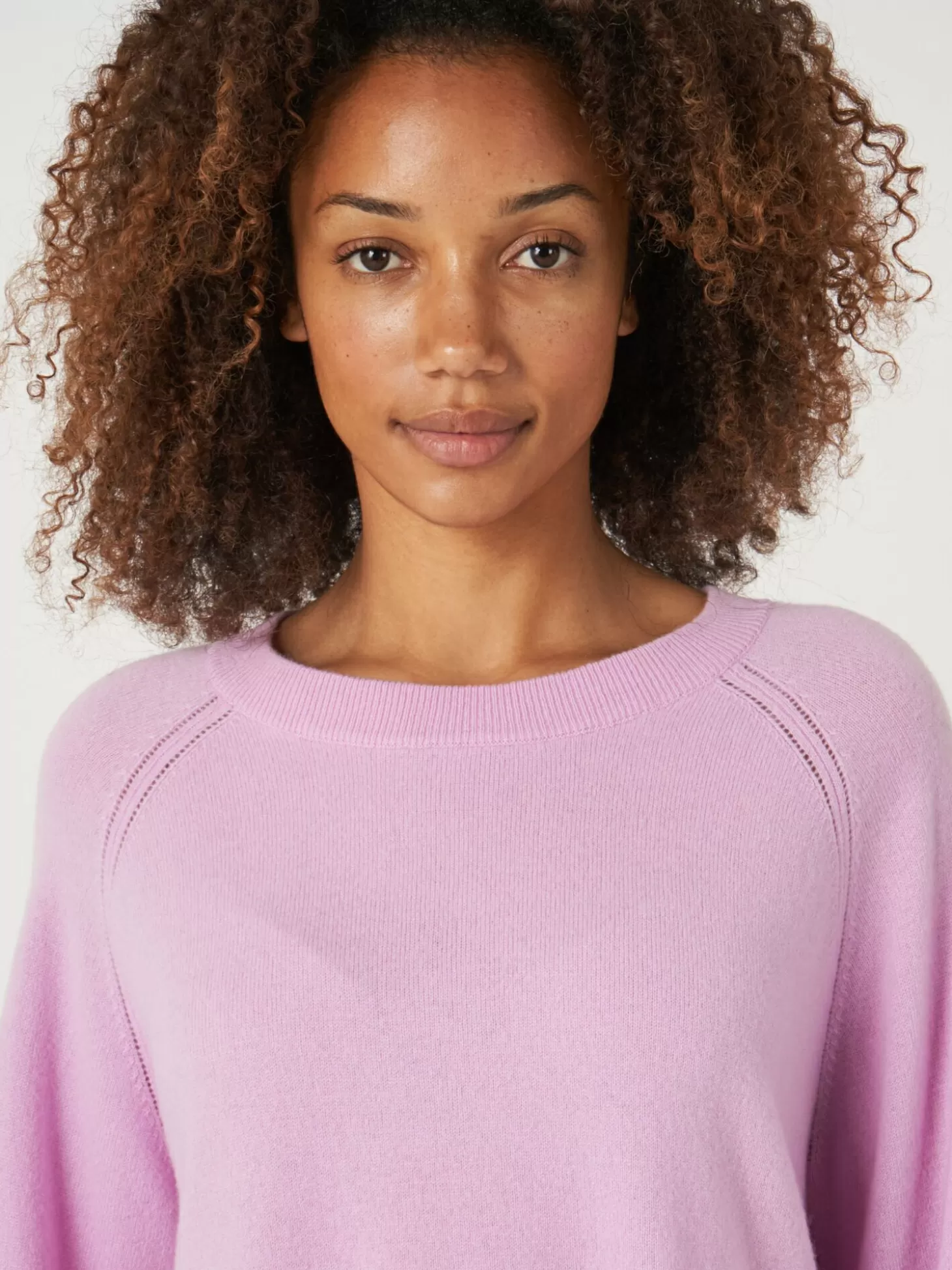 REPEAT cashmere Pull Raglan En Cachemire Avec Ourlet Cotele Et Fente Laterale Candy Shop