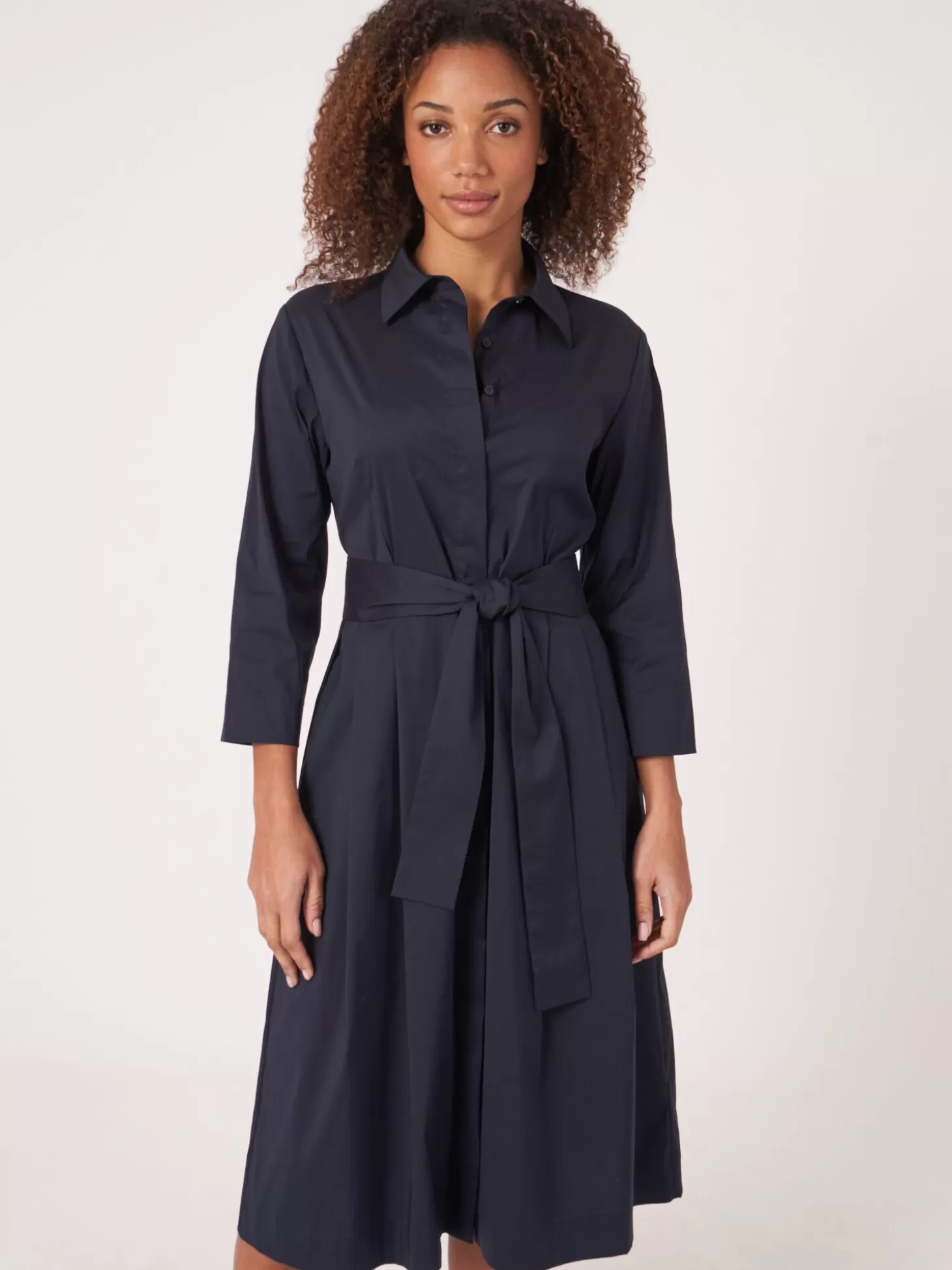 REPEAT cashmere Robe Chemise En Popeline Avec Ceinture Navy Online