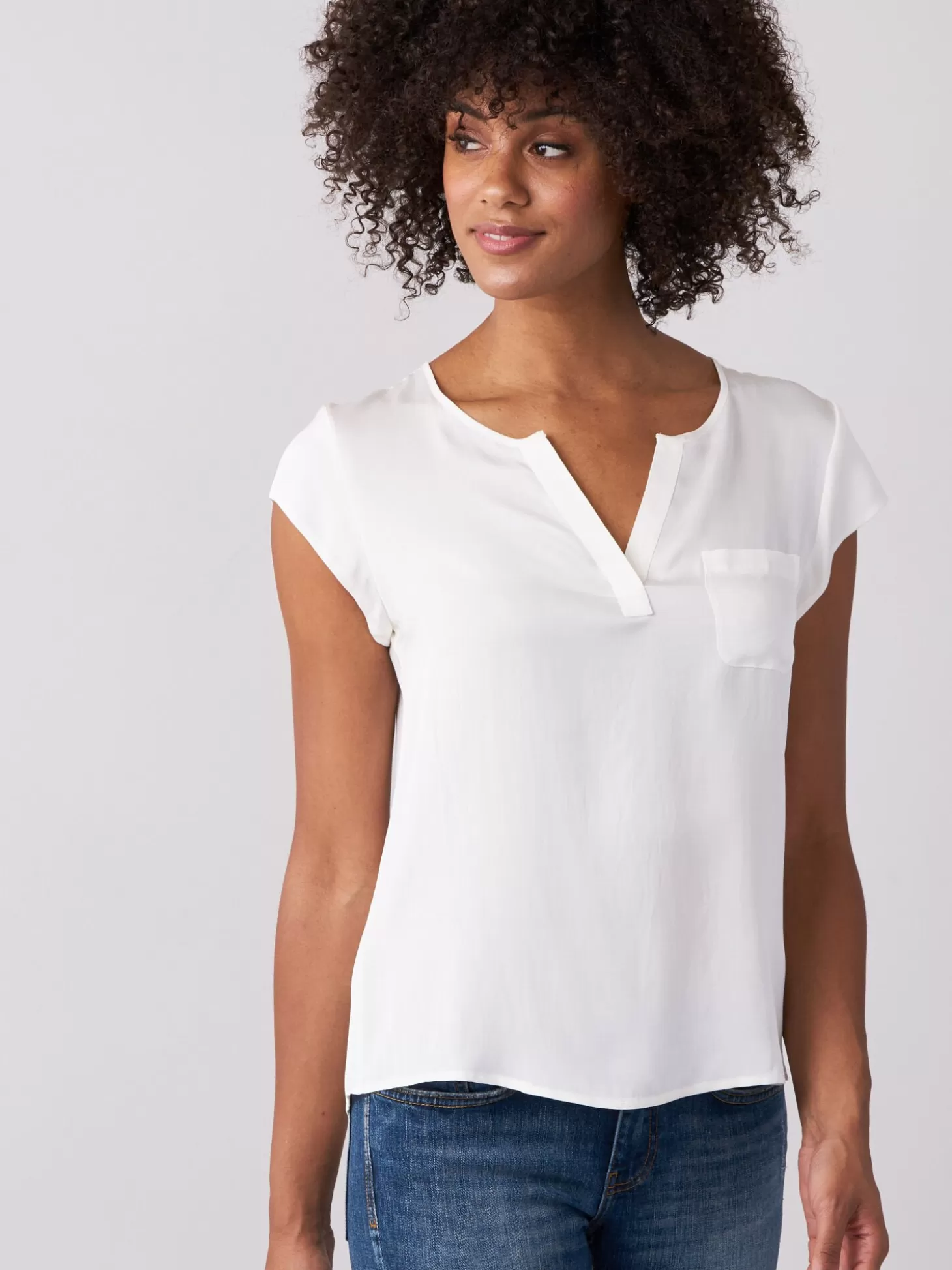 REPEAT cashmere Top Avec Poche Poitrine Cream Hot