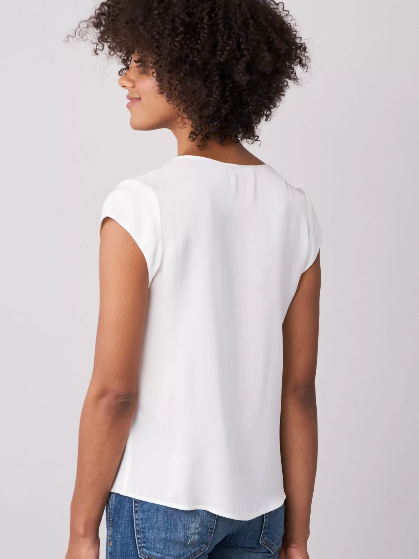 REPEAT cashmere Top Avec Poche Poitrine Cream Hot