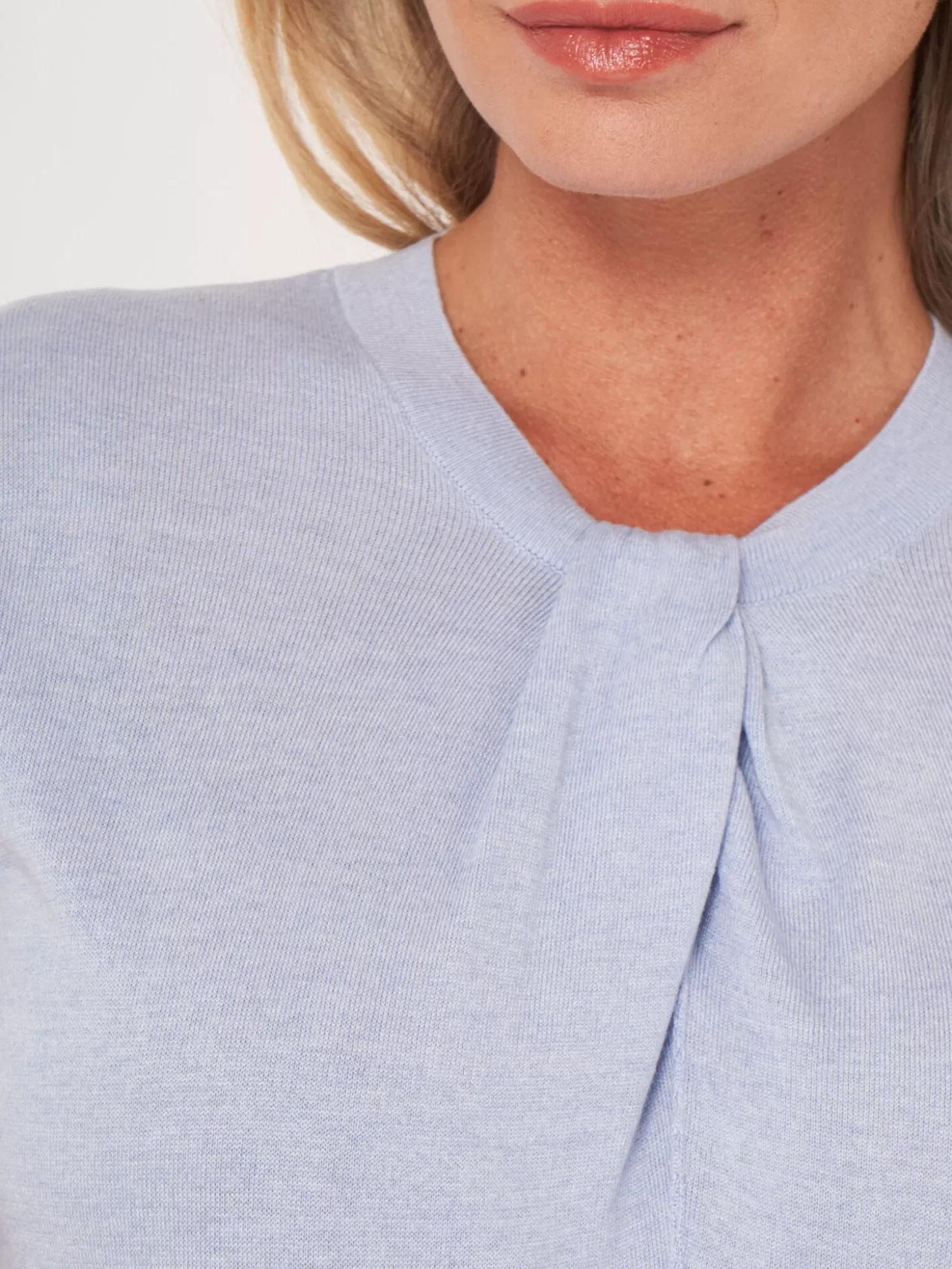 REPEAT cashmere Top En Maille Super Fine Avec Encolure A Noeud Torsade Sky Fashion