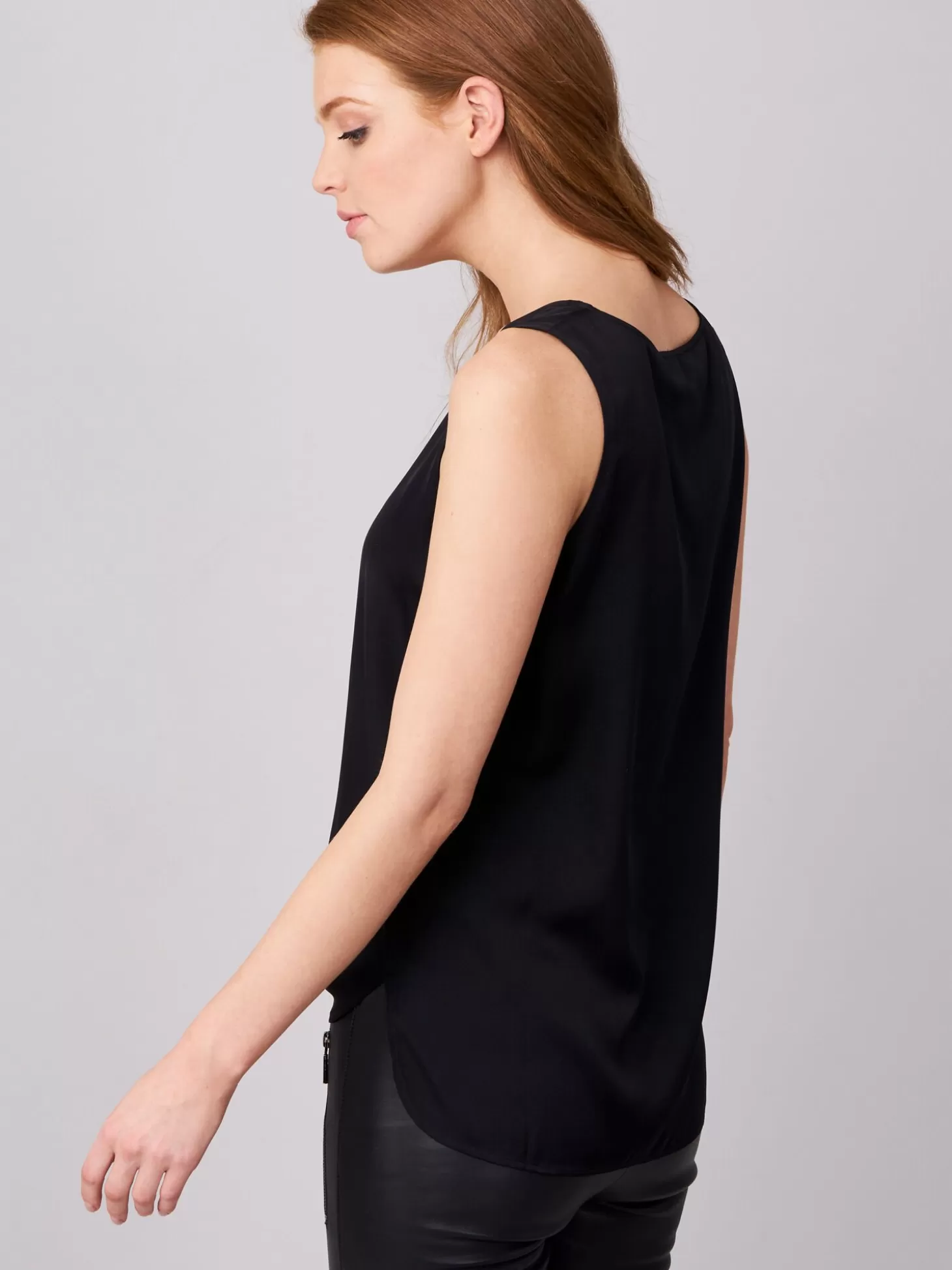 REPEAT cashmere Top En Soie A Col Rond Black Clearance