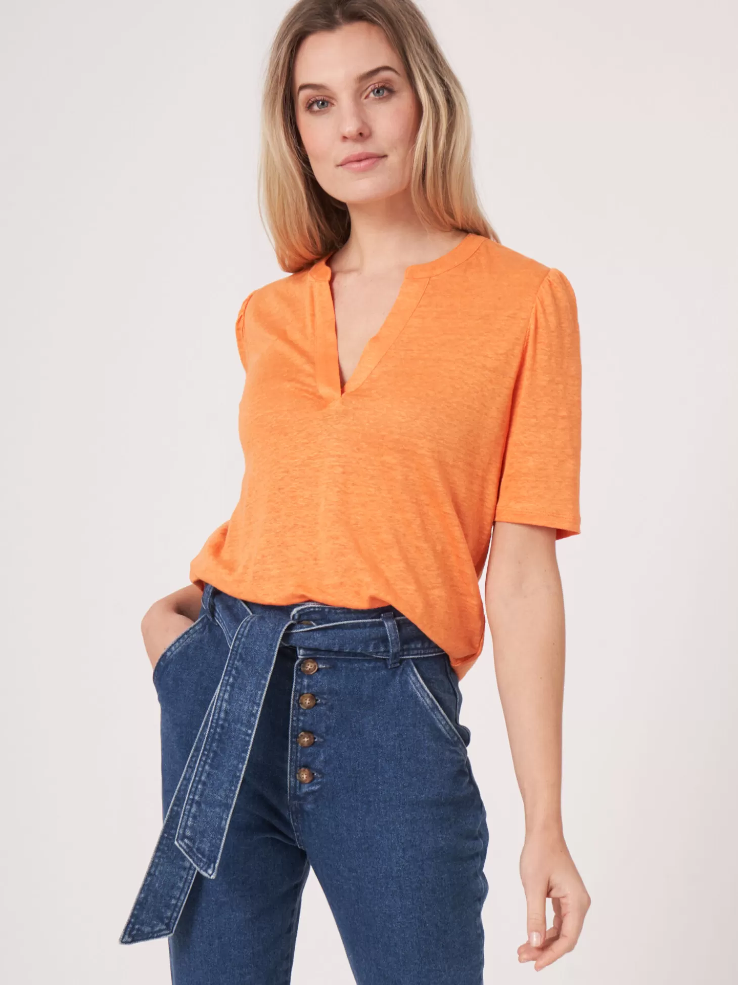 REPEAT cashmere T-Shirt En Lin Avec Encolure Ronde Et Fente Papaya Outlet